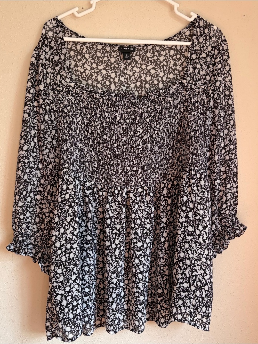 torrid Black & White Floral Smocked Square-Neck Tunic